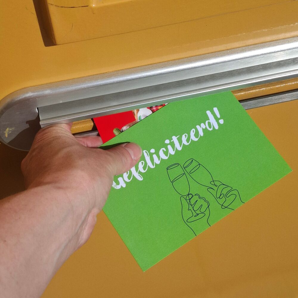 Boodschappenbon in brievenbus met bedankkaartje
